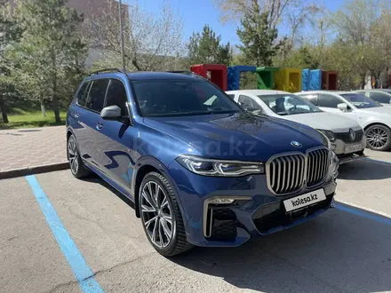 BMW X7 2020 года за 45 000 000 тг. в Астана – фото 2