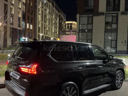 Lexus LX 570 2019 года за 50 000 000 тг. в Астана – фото 2