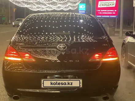 Toyota Avalon 2006 года за 4 500 000 тг. в Атырау – фото 3