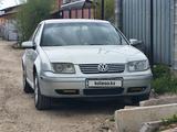 Volkswagen Jetta 2004 года за 2 650 000 тг. в Алматы – фото 2