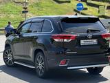 Toyota Highlander 2018 года за 24 000 000 тг. в Алматы – фото 3