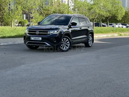Volkswagen Taos 2021 года за 10 090 000 тг. в Астана – фото 28