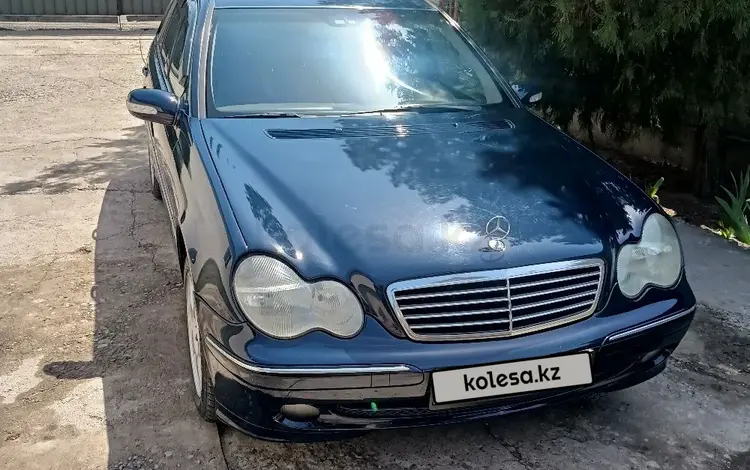 Mercedes-Benz C 180 2002 года за 4 000 000 тг. в Шымкент