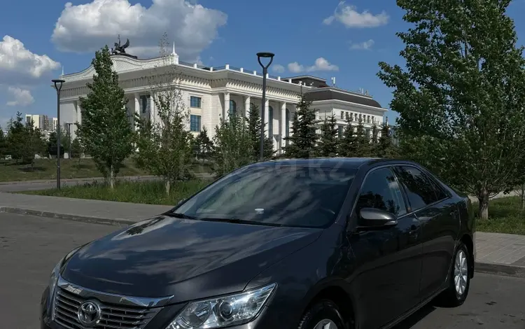 Toyota Camry 2013 годаүшін7 600 000 тг. в Астана