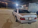 Mercedes-Benz E 220 1994 года за 2 700 000 тг. в Узынагаш – фото 2
