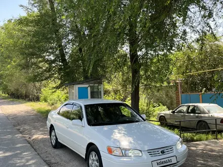 Toyota Camry 1998 года за 3 000 000 тг. в Алматы – фото 6