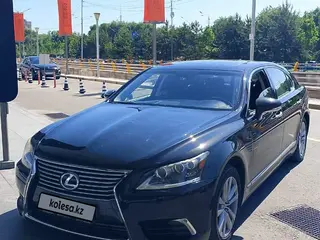 Lexus LS 460