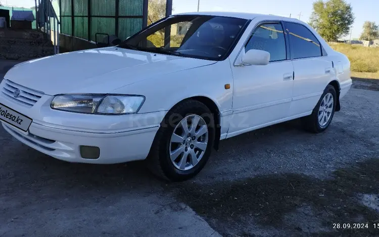 Toyota Camry 1999 годаүшін3 000 000 тг. в Алматы