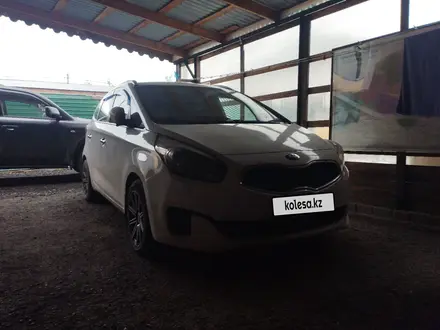 Kia Carens 2014 года за 7 100 000 тг. в Астана – фото 3