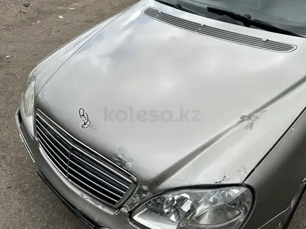 Mercedes-Benz S 320 1999 года за 3 000 000 тг. в Караганда – фото 8