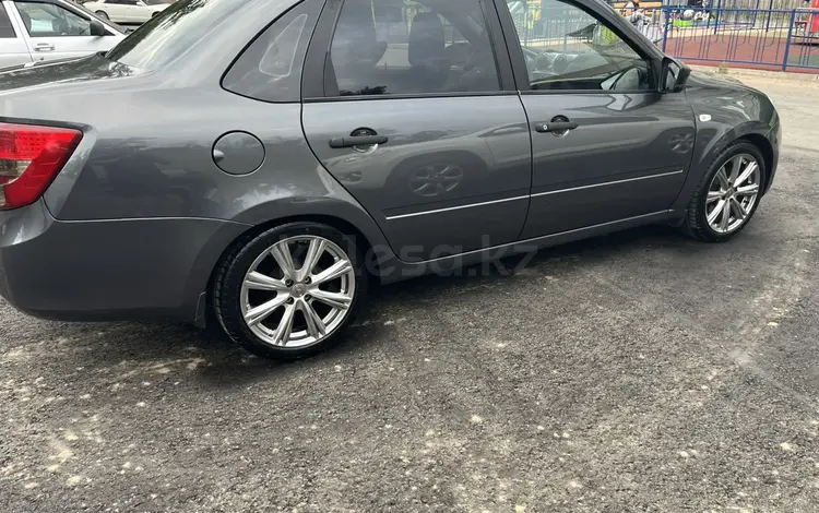 ВАЗ (Lada) Granta 2190 2018 года за 3 700 000 тг. в Павлодар