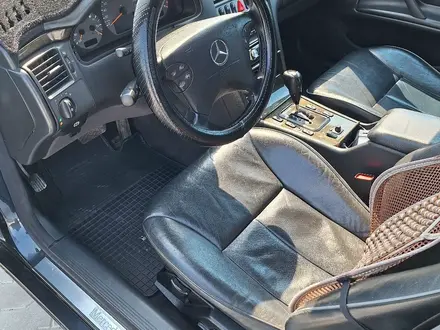 Mercedes-Benz E 280 1999 года за 4 000 000 тг. в Актау – фото 3