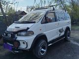 Mitsubishi Delica 1995 годаүшін3 800 000 тг. в Караганда – фото 5