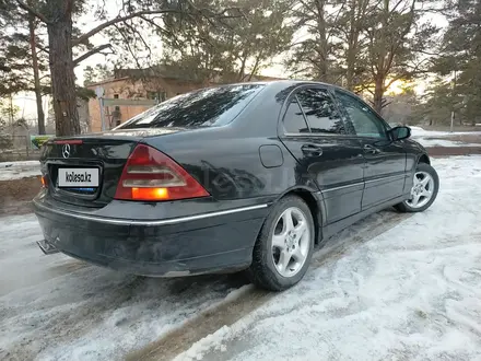 Mercedes-Benz C 320 2001 года за 3 200 000 тг. в Семей – фото 3