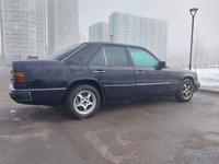 Mercedes-Benz E 230 1992 года за 1 100 000 тг. в Астана