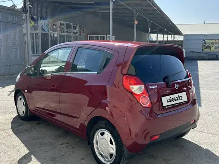 Chevrolet Spark 2017 года за 4 250 000 тг. в Шымкент