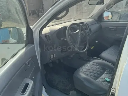 Toyota Hilux 2006 года за 4 200 000 тг. в Актау – фото 6