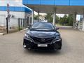 Toyota Camry 2018 года за 9 000 000 тг. в Уральск – фото 4