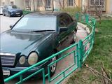 Mercedes-Benz E 230 1995 года за 2 000 000 тг. в Алматы – фото 4