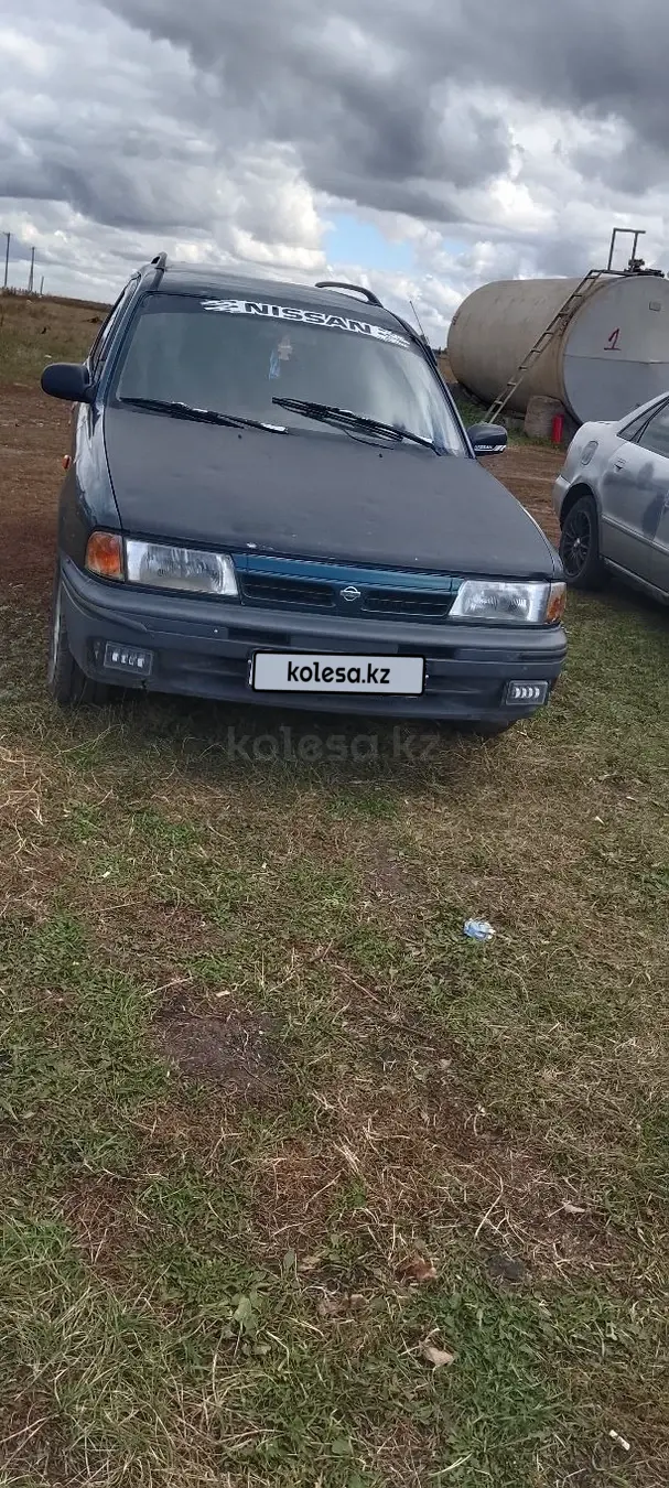 Nissan Sunny, 1998