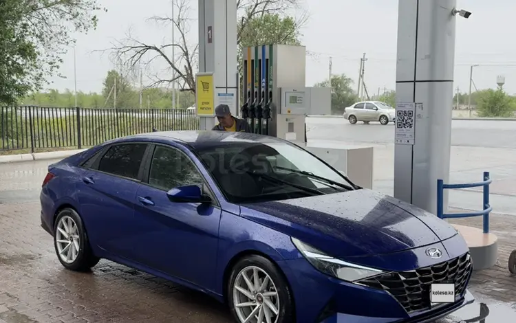 Hyundai Elantra 2021 года за 6 800 000 тг. в Актобе