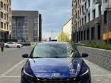 Hyundai Elantra 2021 года за 6 800 000 тг. в Актобе – фото 3