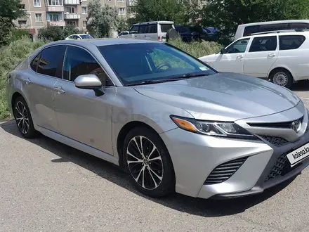 Toyota Camry 2018 года за 11 900 000 тг. в Усть-Каменогорск – фото 4