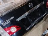 КРЫШКА БАГАЖНИКА NISSAN В СБОРЕ ОРИГИНАЛ за 50 000 тг. в Астана