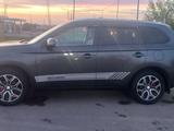 Mitsubishi Outlander 2014 годаүшін8 100 000 тг. в Караганда – фото 3