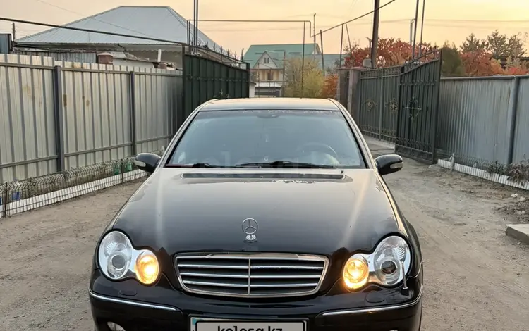 Mercedes-Benz C 240 2000 года за 2 950 000 тг. в Алматы