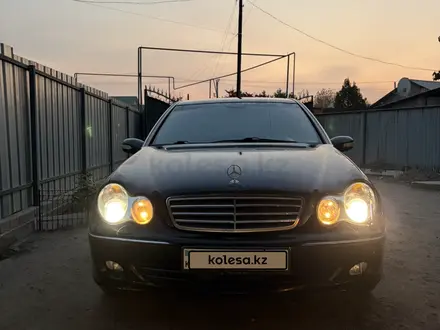 Mercedes-Benz C 240 2000 года за 2 950 000 тг. в Алматы – фото 10