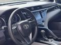 Toyota Camry 2018 года за 6 600 000 тг. в Актау – фото 12
