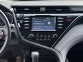 Toyota Camry 2018 года за 6 600 000 тг. в Актау – фото 20