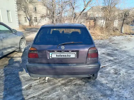 Volkswagen Golf 1992 года за 1 500 000 тг. в Семей – фото 4