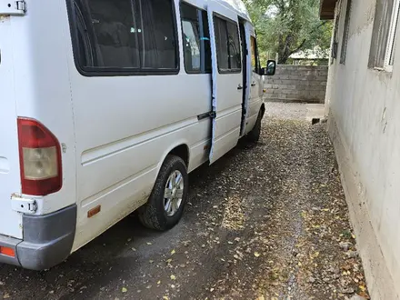 Mercedes-Benz Sprinter 2002 года за 5 500 000 тг. в Алматы – фото 3