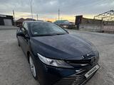 Toyota Camry 2019 года за 12 500 000 тг. в Атырау