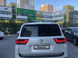 Toyota Land Cruiser 2023 года за 62 000 000 тг. в Астана – фото 4