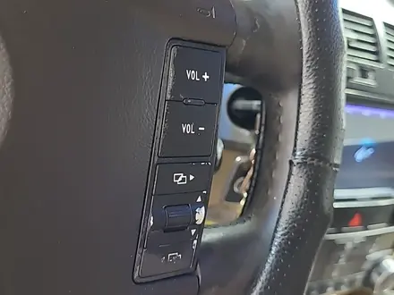 Volkswagen Touareg 2006 года за 3 590 000 тг. в Алматы – фото 22