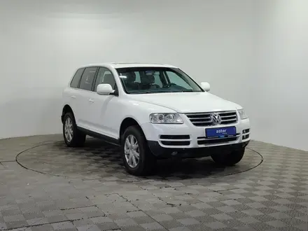 Volkswagen Touareg 2006 года за 3 590 000 тг. в Алматы – фото 3