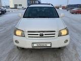 Toyota Highlander 2002 годаfor6 300 000 тг. в Астана