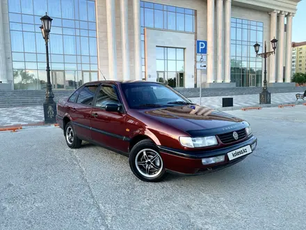 Volkswagen Passat 1994 года за 1 990 000 тг. в Петропавловск