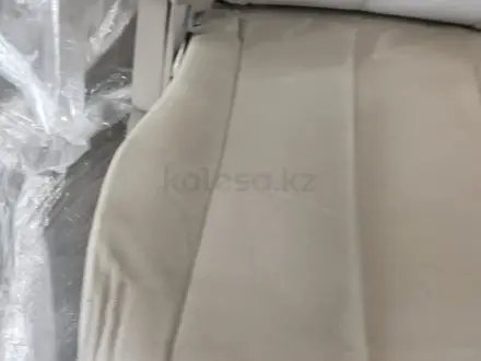 Сиденья средний ряд капитанские со столиком и рельсами в комплекте за 280 000 тг. в Усть-Каменогорск – фото 10