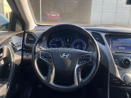 Hyundai Grandeur 2012 года за 8 000 000 тг. в Алматы – фото 18