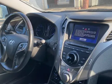 Hyundai Grandeur 2012 года за 8 000 000 тг. в Алматы – фото 24