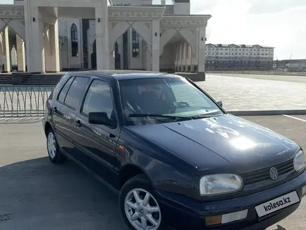 Volkswagen Golf 1996 года за 1 850 000 тг. в Тараз – фото 3