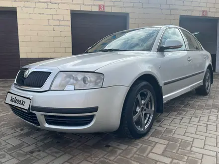 Skoda Superb 2007 года за 2 200 000 тг. в Уральск – фото 2