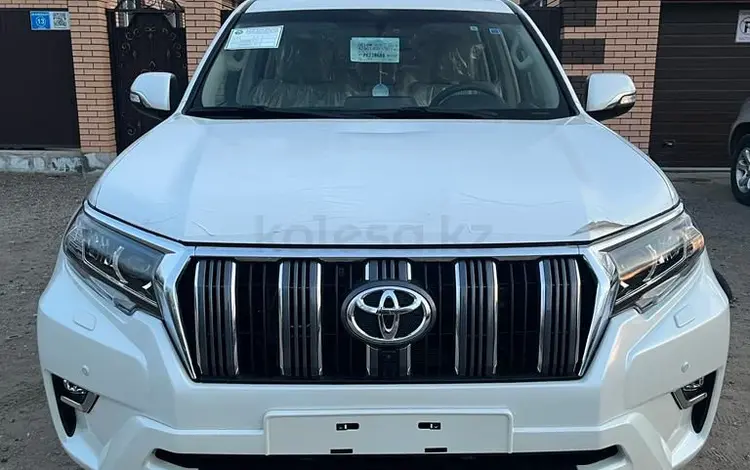 Toyota Land Cruiser Prado 2022 года за 34 000 000 тг. в Актобе