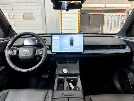 Toyota bZ3X 2025 года за 13 190 000 тг. в Алматы – фото 13