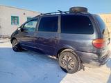 Volkswagen Sharan 1998 годаүшін2 500 000 тг. в Актобе – фото 4