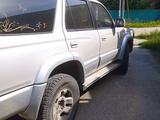 Toyota Hilux Surf 1996 годаfor3 990 000 тг. в Алматы – фото 2